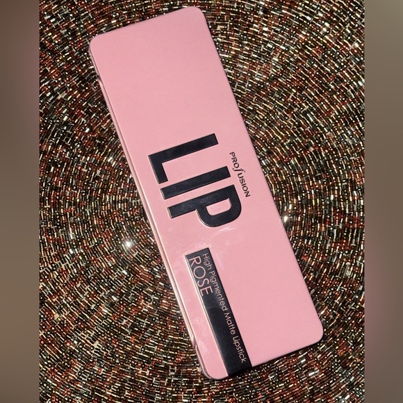 Lip High pigmented Matte Lipstick Bose - Picture 2 of 3